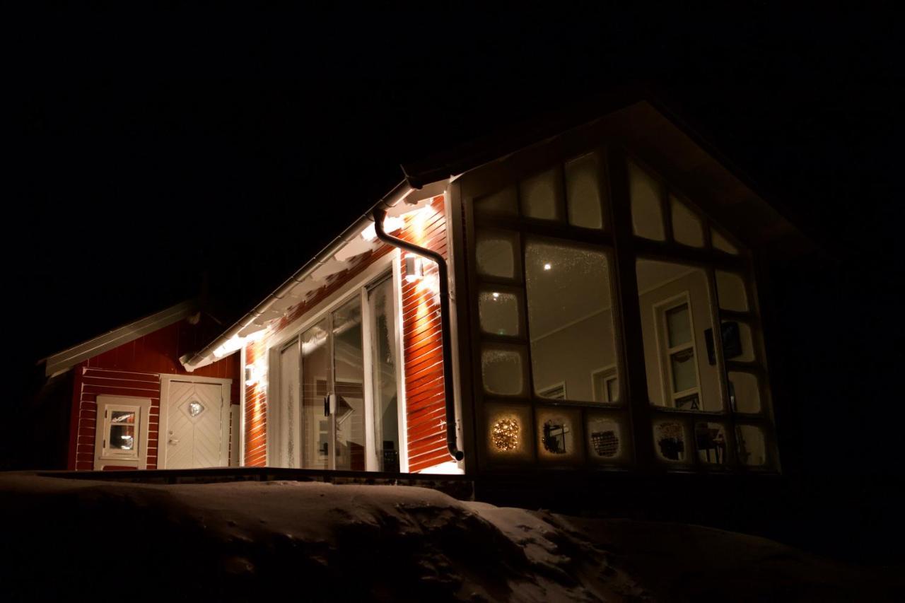 Kjosen Lodge, Lyngen. Lyngseidet Екстериор снимка