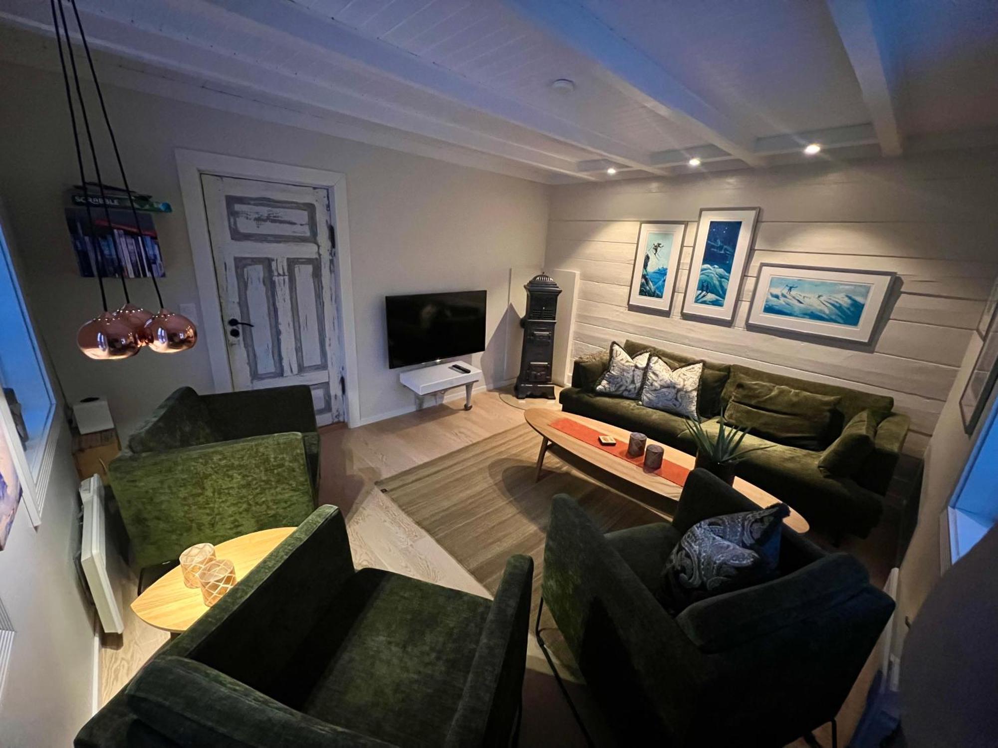 Kjosen Lodge, Lyngen. Lyngseidet Екстериор снимка